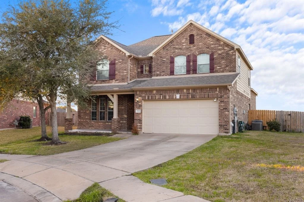 Photo of 19610 Sandal Grove