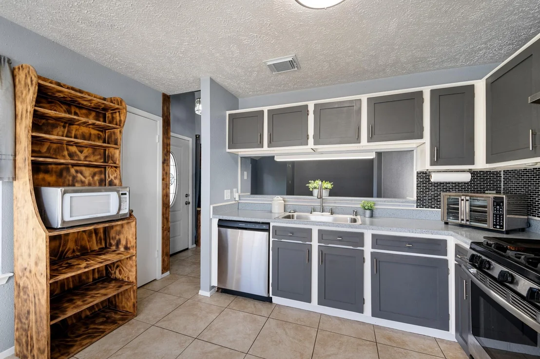 Photo of 1804 Spruce Drive