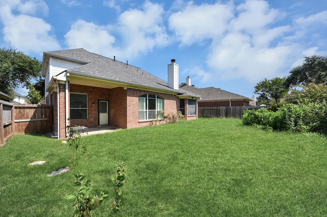 Photo of 19639 Azalea Brook Way