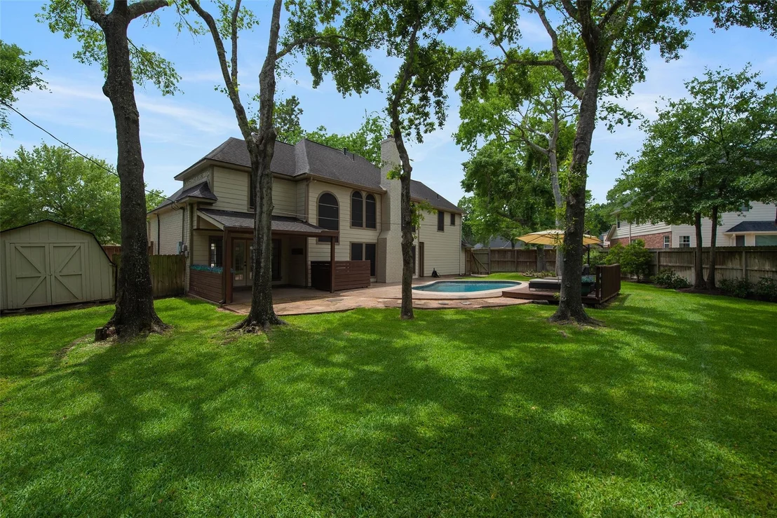 Photo of 24610 Gilbough Drive