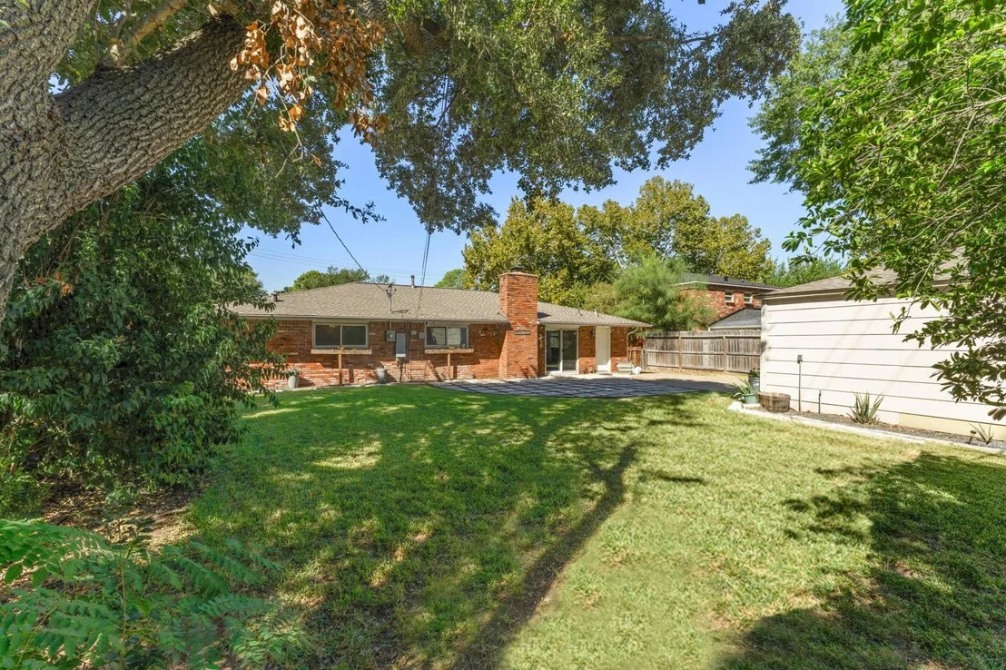 Photo of 2515 Blue Willow Drive