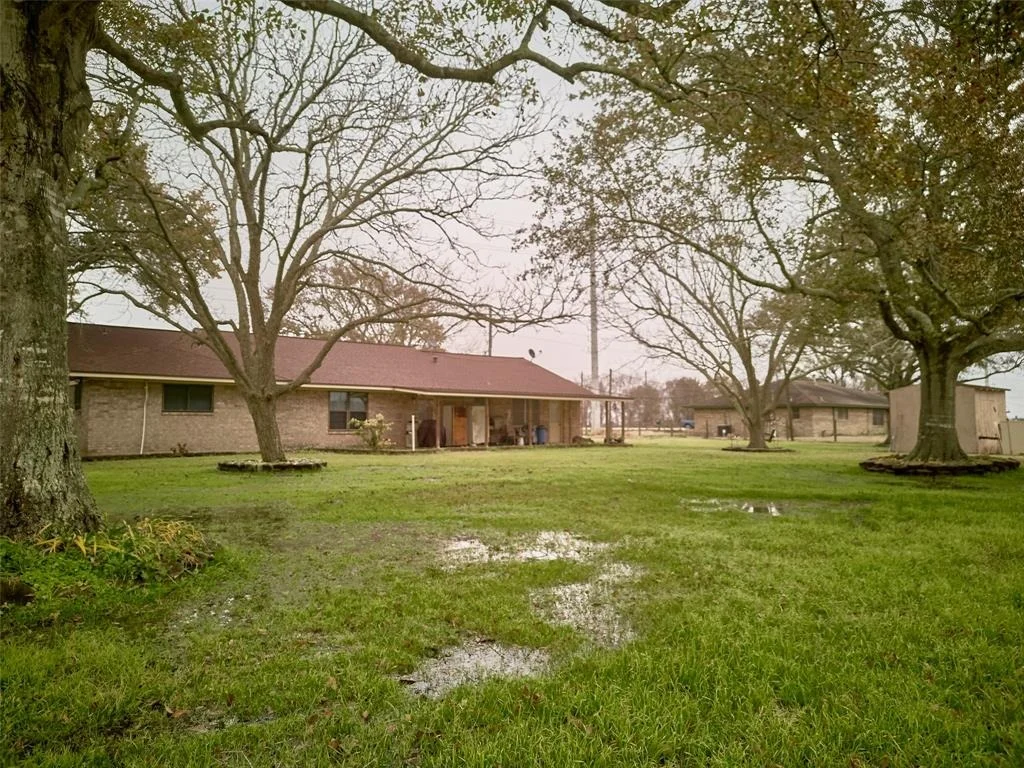 Photo of 8310 Power Line Road