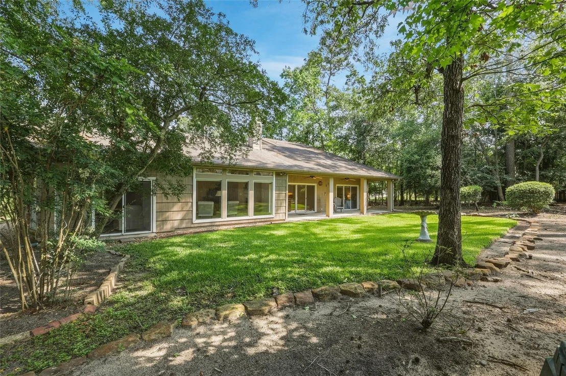 Photo of 11918 Thoreau Drive