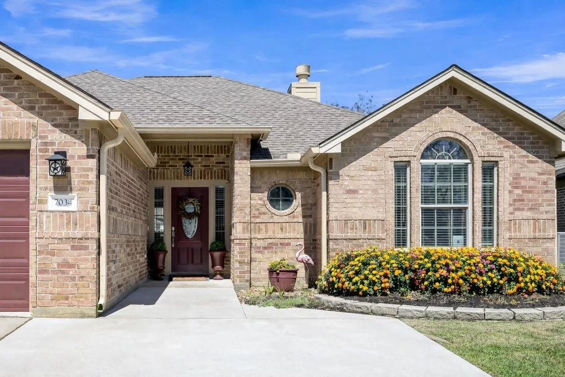 Photo of 7034 Pleasure Lake Drive