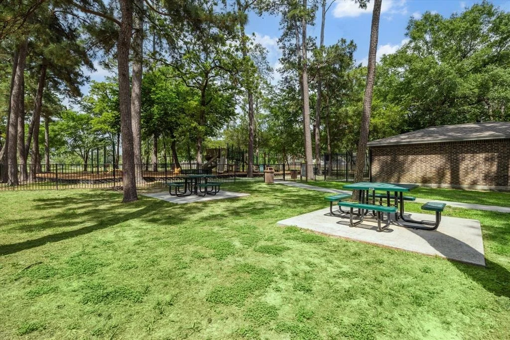 Photo of 14942 Spring Lake Drive