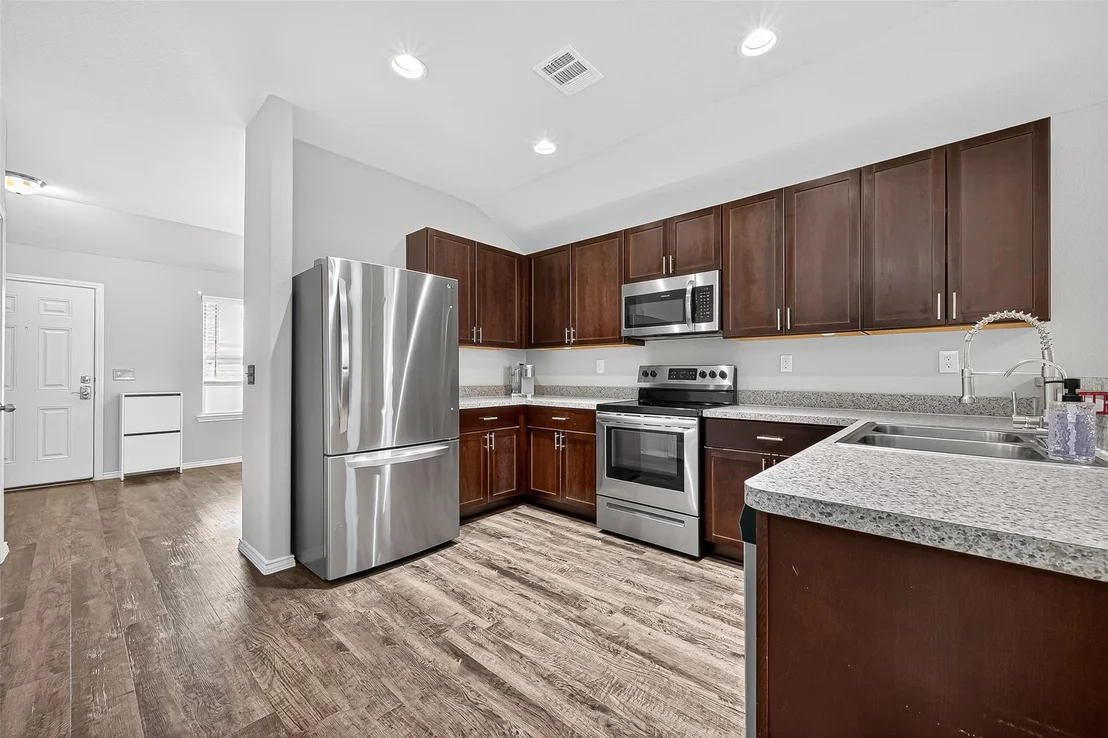 Photo of 21222 Bush Brook Bend Path