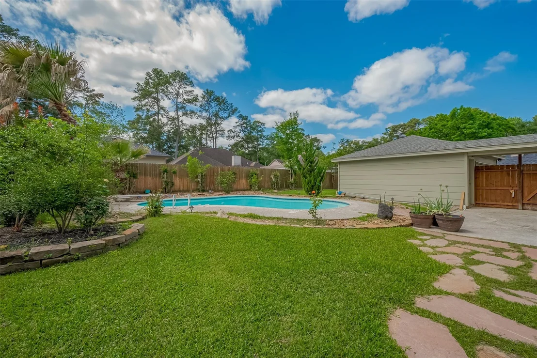 Photo of 14626 Ravenhurst Lane
