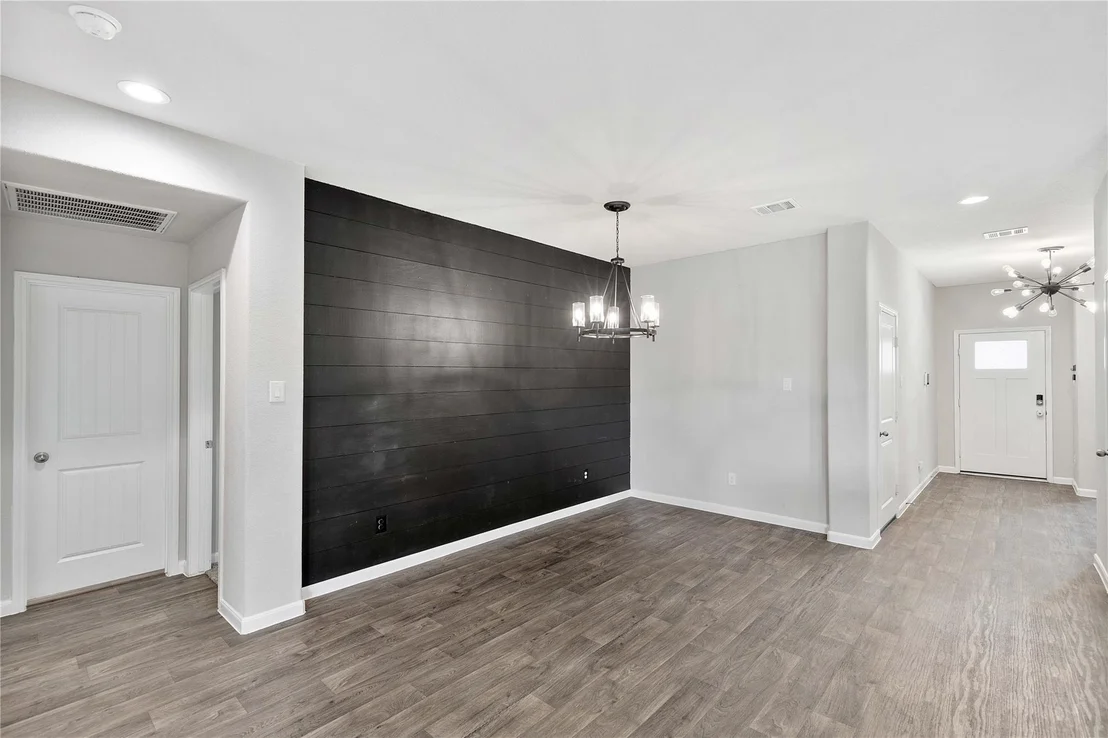 Photo of 329 Kickapoo Drive