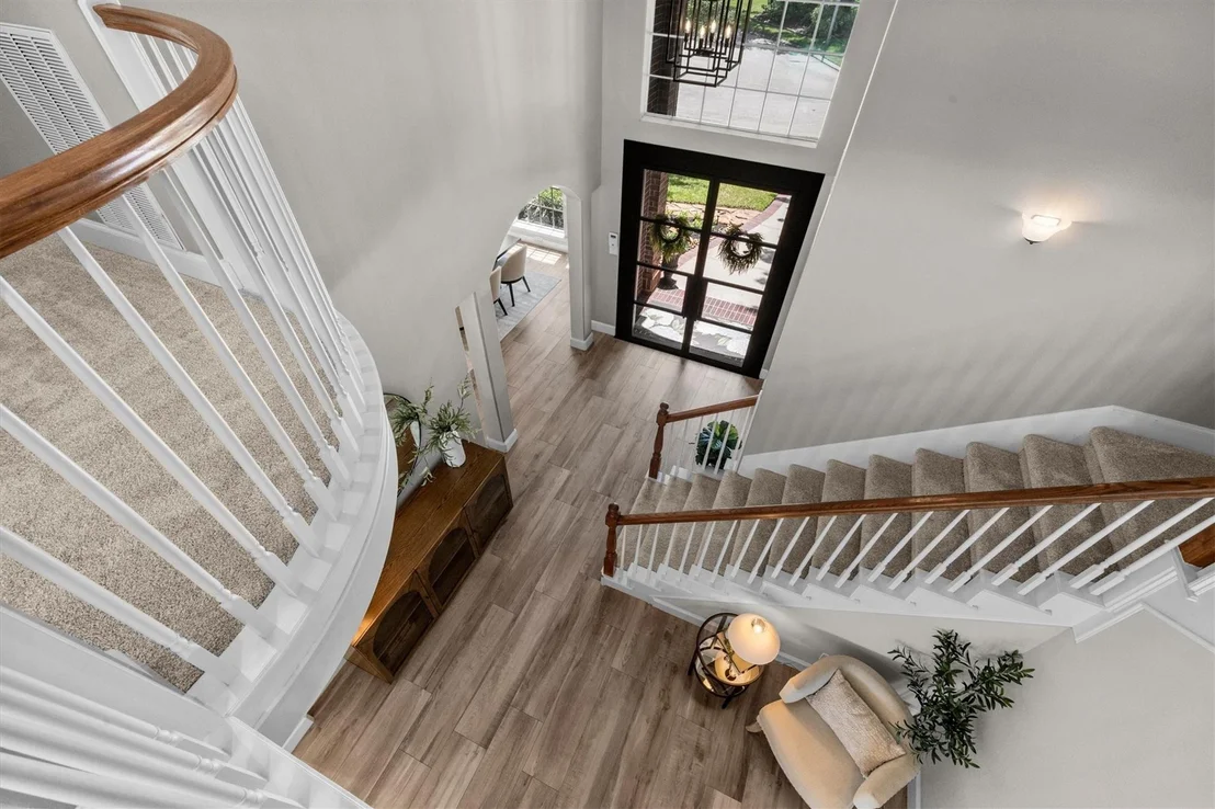 Photo of 15206 Hilltop View Drive