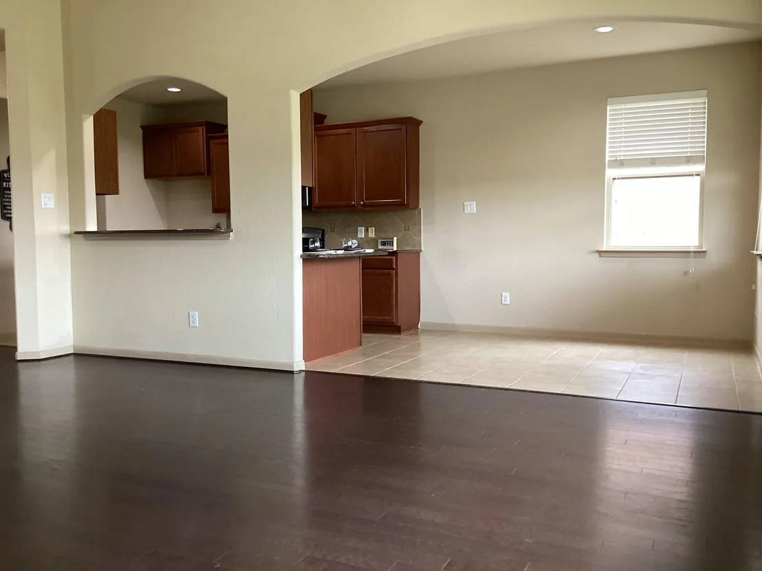 Photo of 6533 Gray Birch Lane