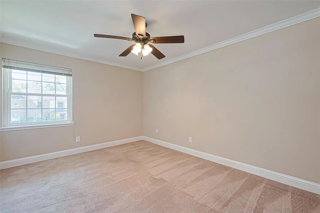 Photo of 565 Landfall Lane
