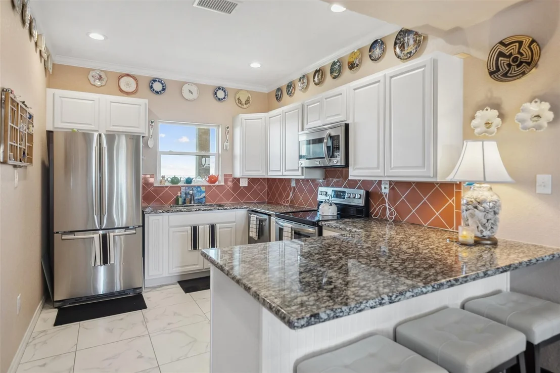 Photo of 521 Beachfront Drive