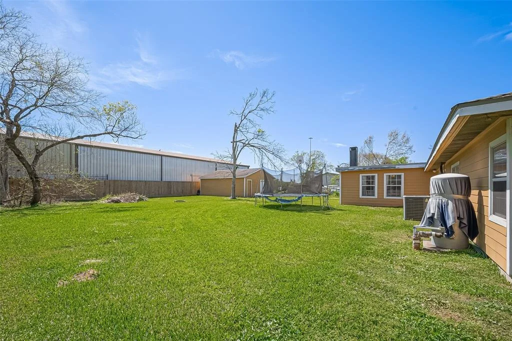 Photo of 230 Grammar Road