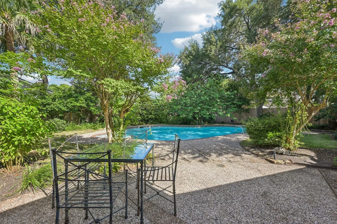 Photo of 11003 Overbrook Lane
