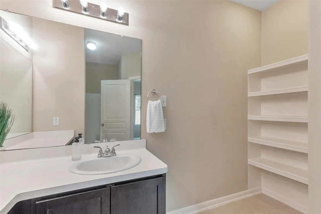 Photo of 18203 Canary Bluff Lane