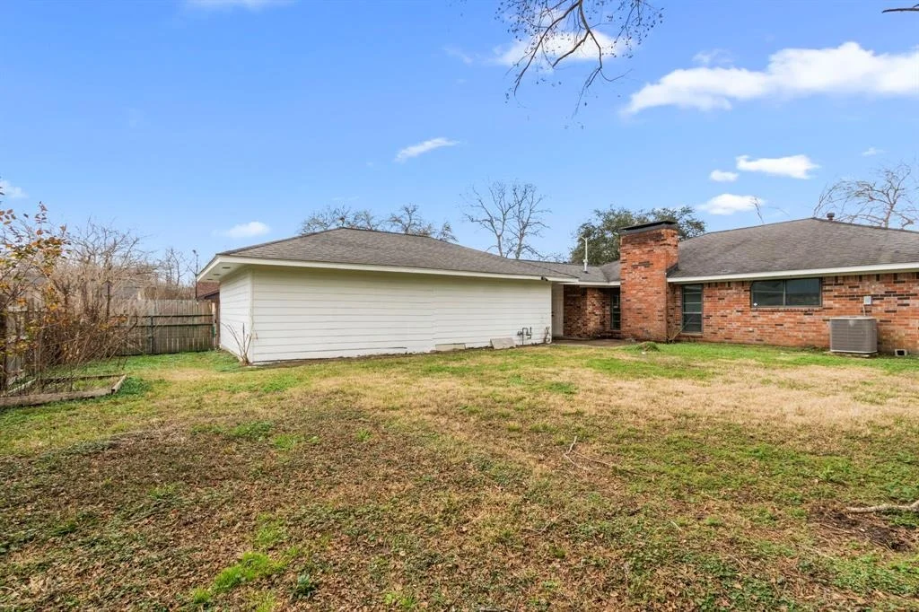 Photo of 600 Pinebrook Lane