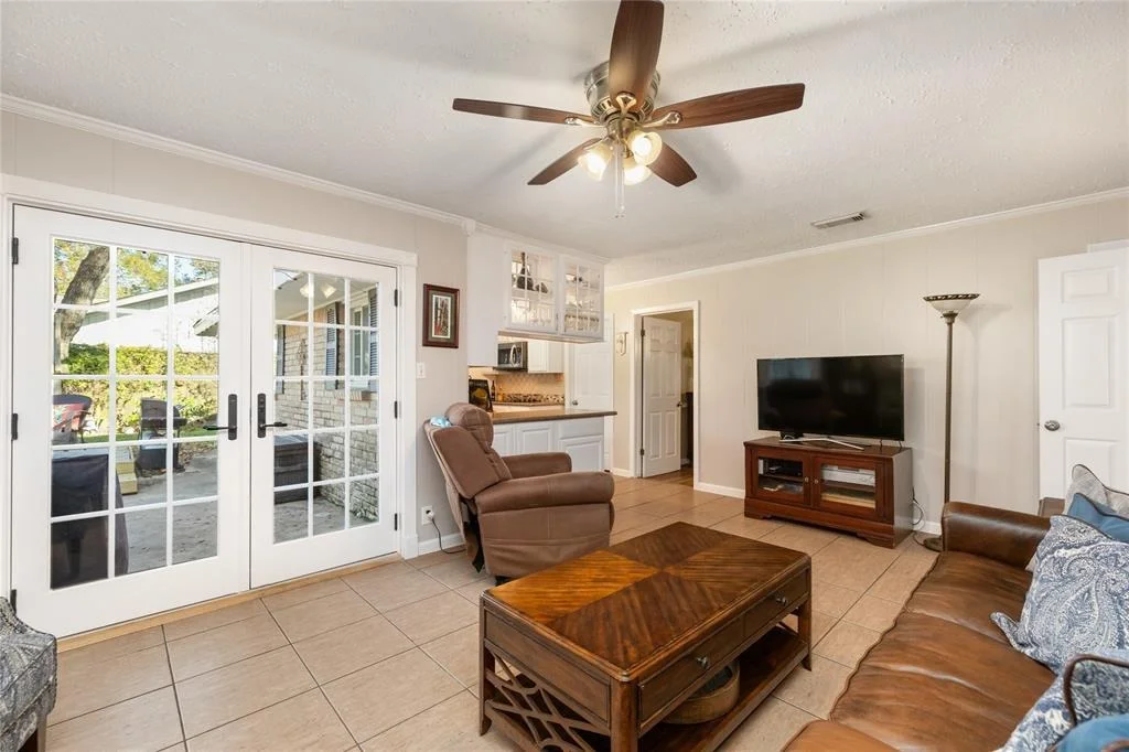 Photo of 1615 Shadow Bend Drive