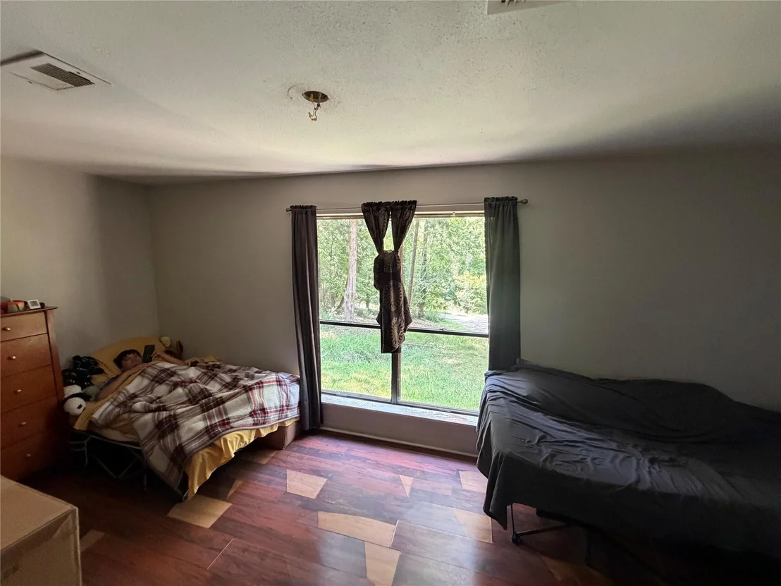 Photo of 606 Pine Tree Road