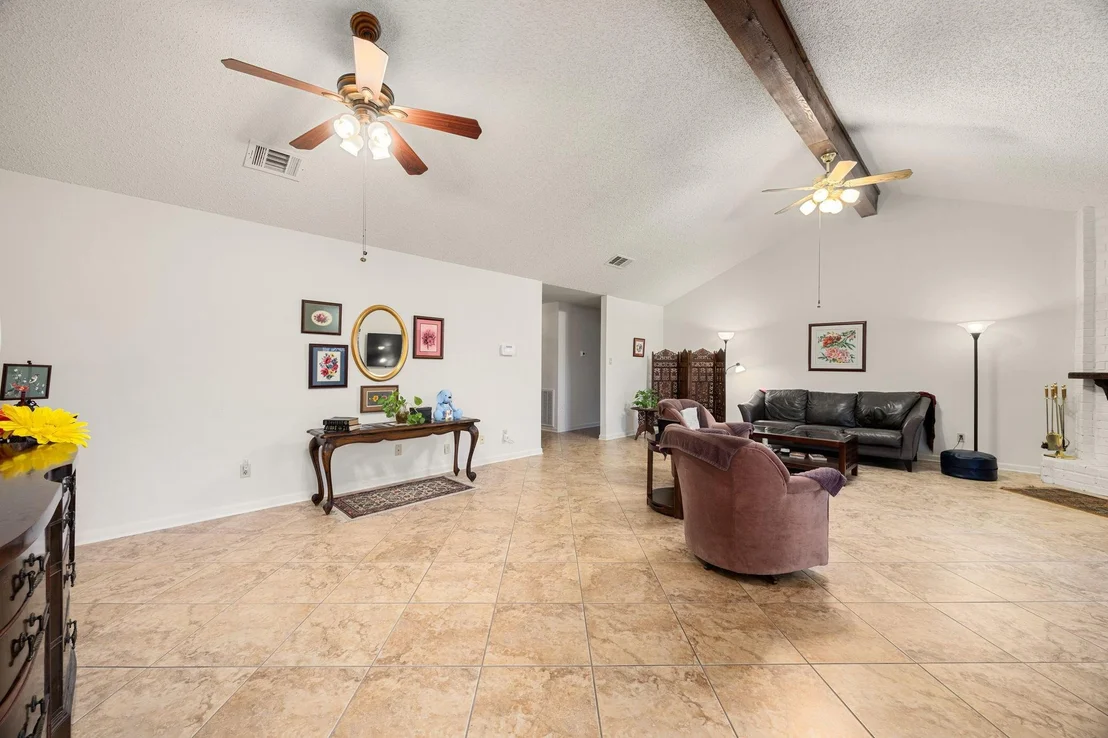 Photo of 2306 Townhall Lane