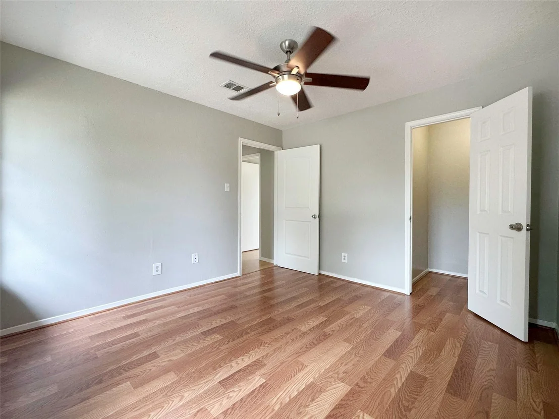 Photo of 7843 Yellow Pine Drive