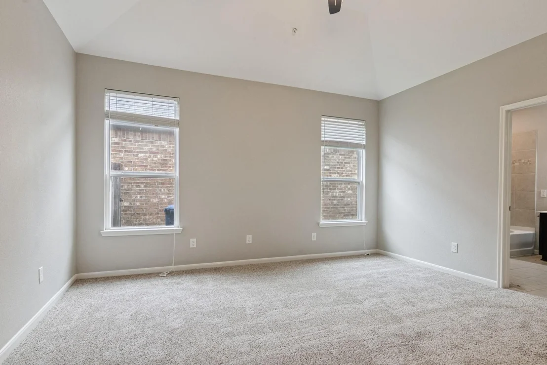 Photo of 5927 Rivergrove Bend Drive