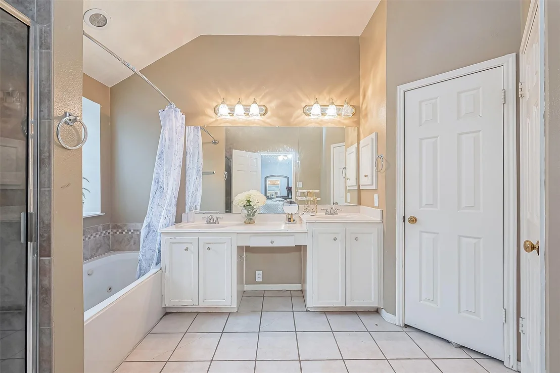 Photo of 10323 Emerald Pine Drive