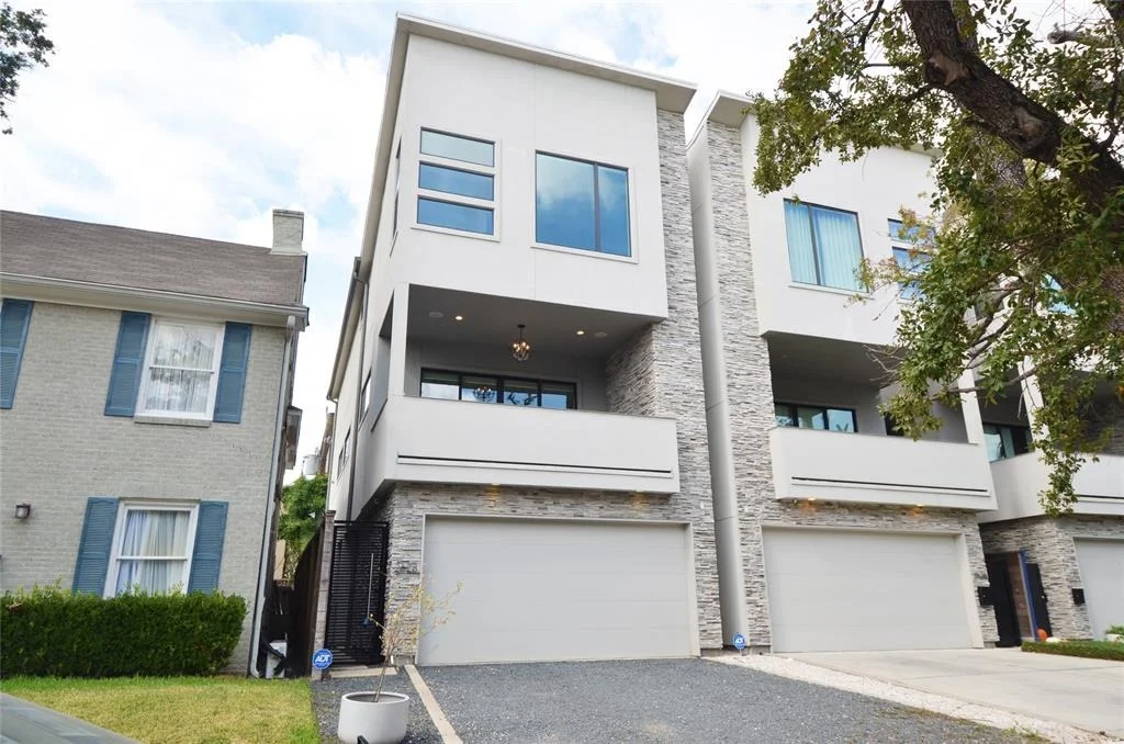Photo of 2628 Greenbriar Drive