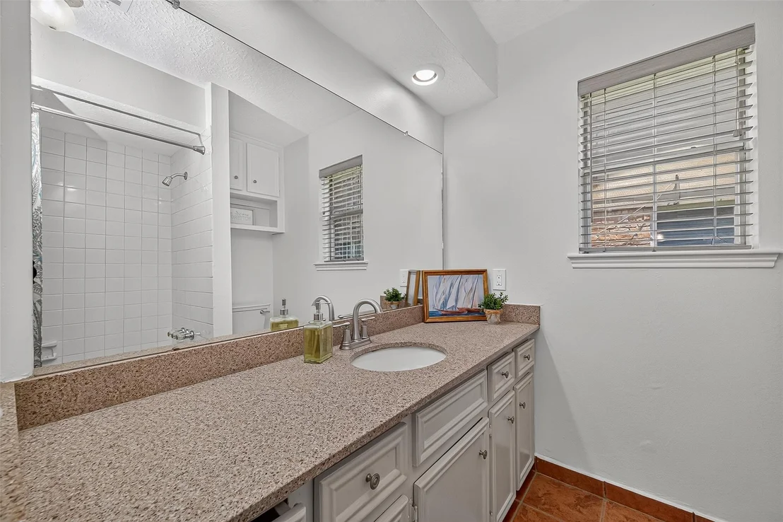Photo of 15814 Boulder Oaks Drive