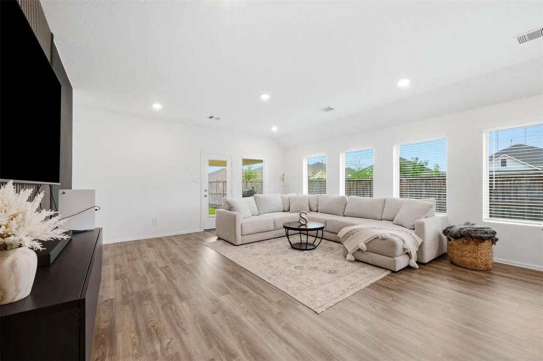 Photo of 1386 Antigua Drive