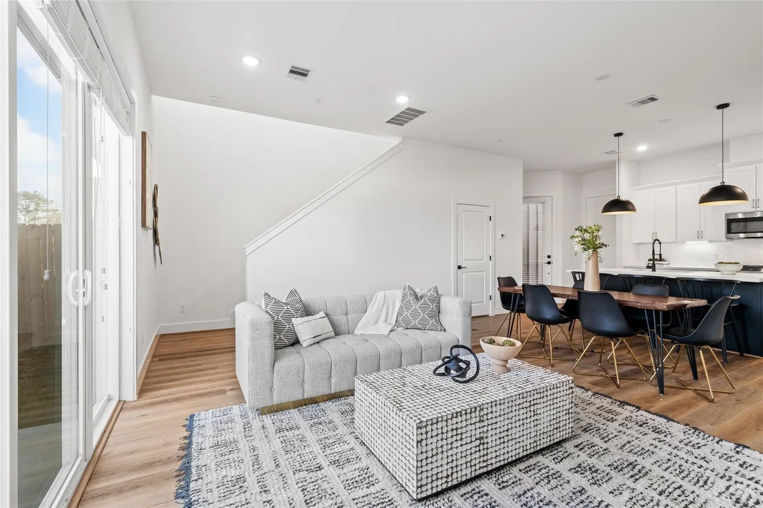 Photo of 1023 Upside Wheatley