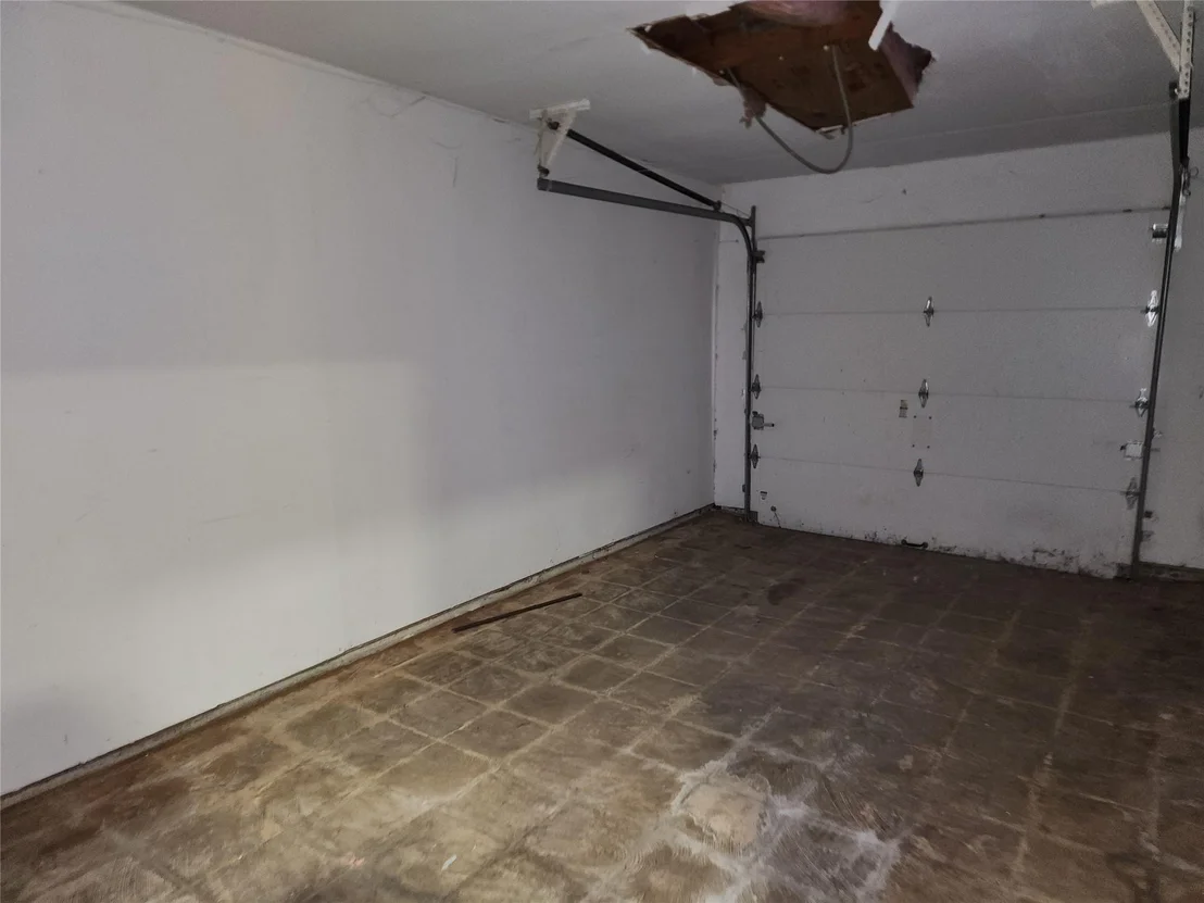 Photo of 7211 Log View Drive