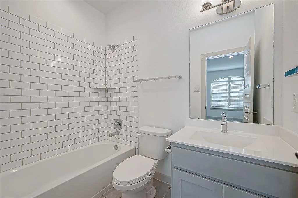 Photo of 28322 Hannahs Harbor Lane