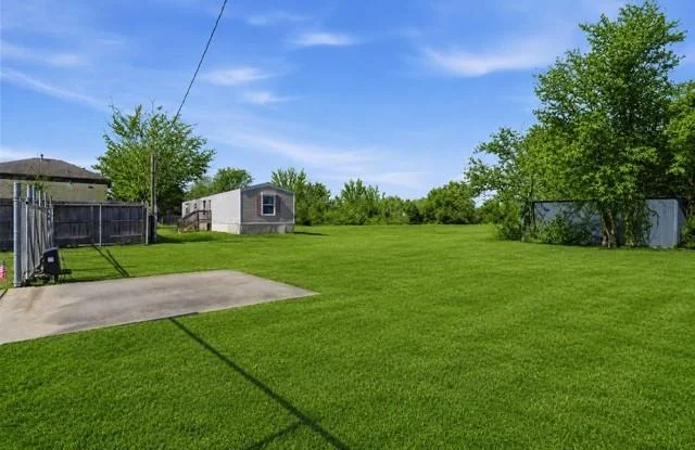 Photo of 801 Genoa Red Bluff Road