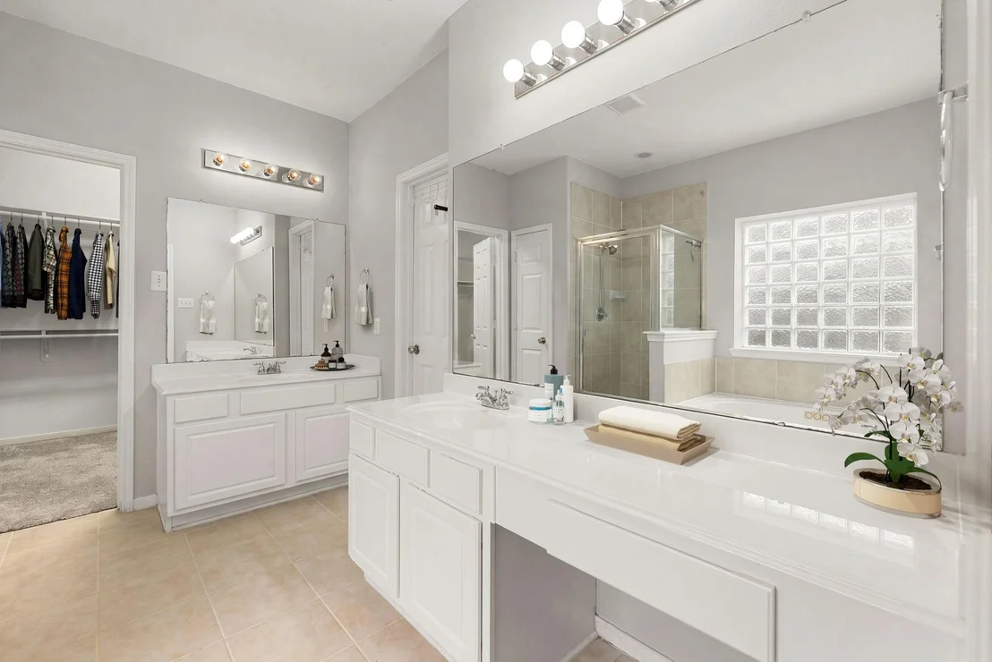 Photo of 5119 Silver Oak Drive