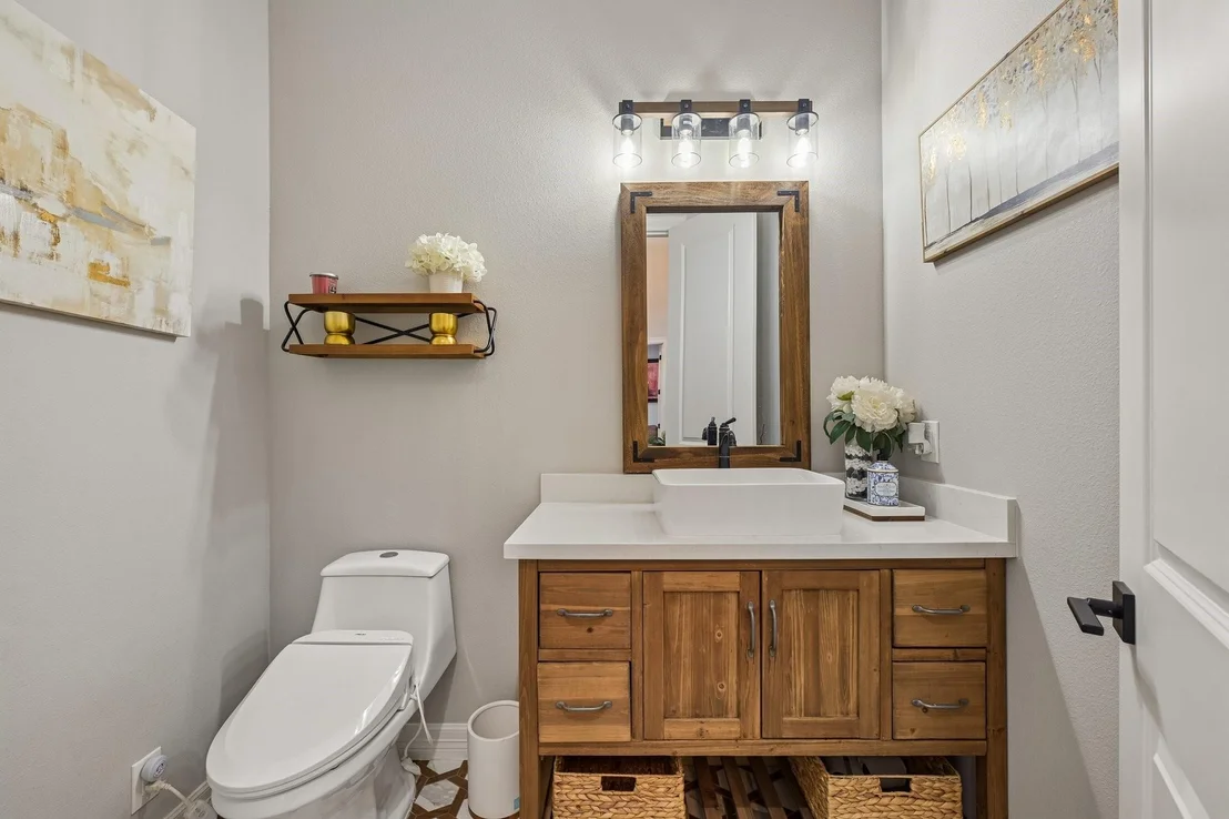 Photo of 33135 Willow Bend Road