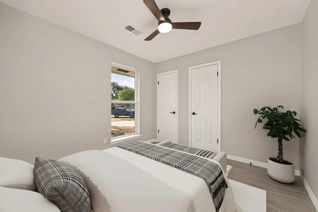 Photo of 118 W Doverfield Drive