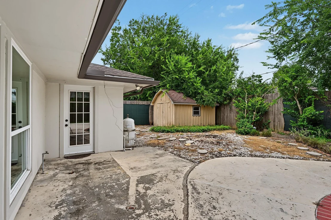 Photo of 5616 Pine Street