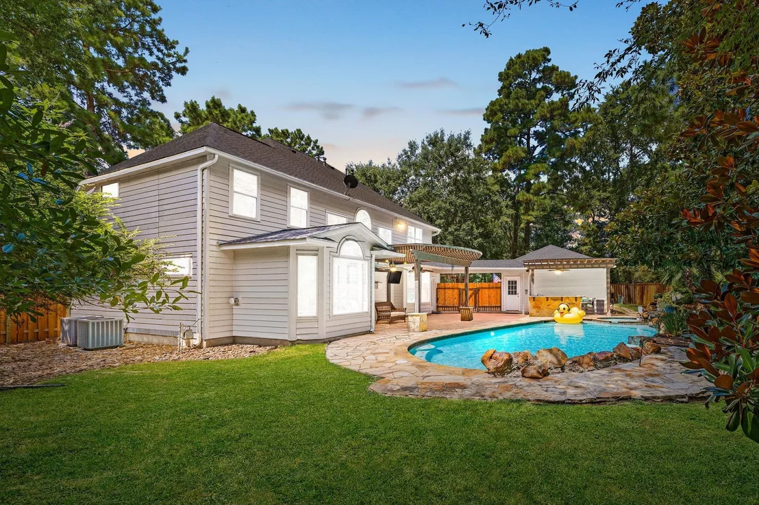 Photo of 94 Meadowridge Place