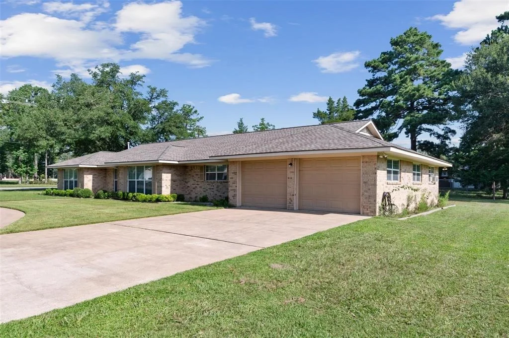 Photo of 534 W Hufsmith Road