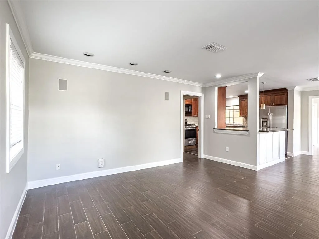 Photo of 4525 Maple Street