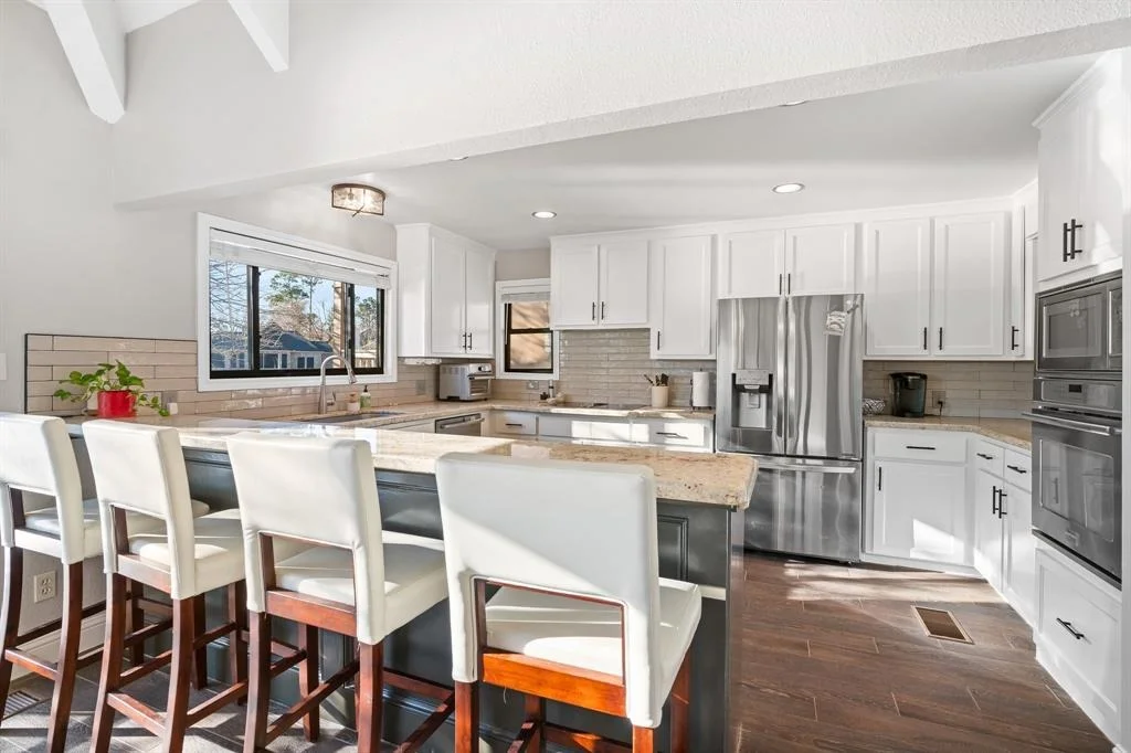 Photo of 3343 Torrey Pines Drive