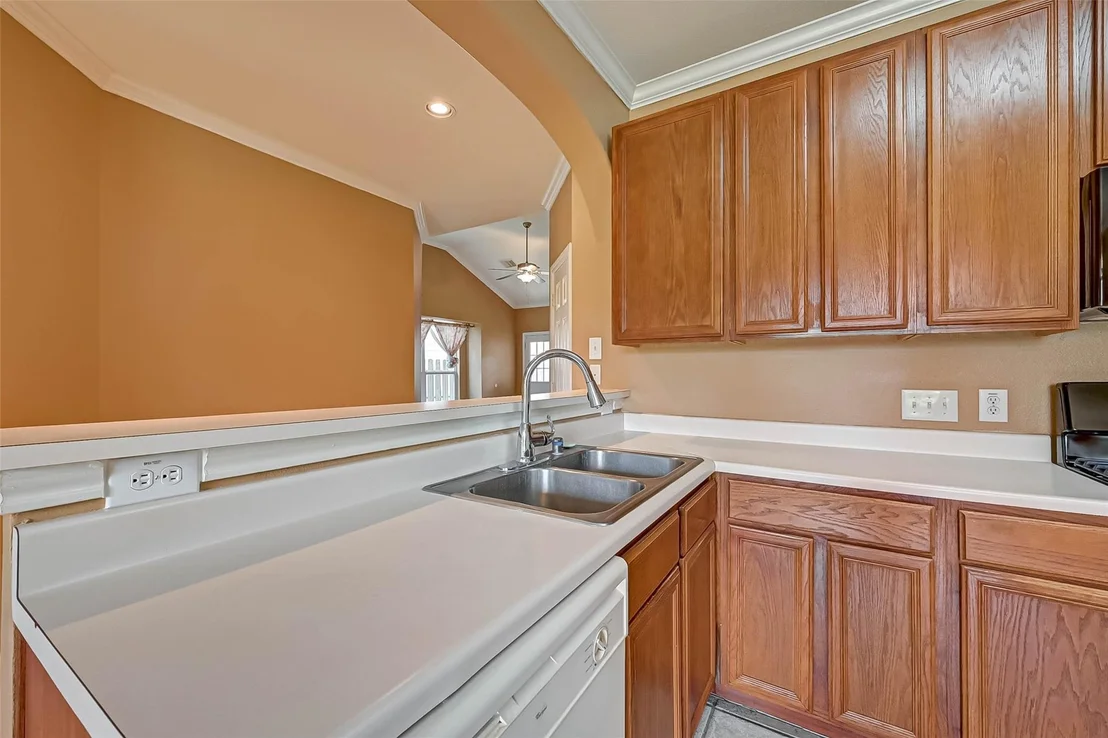 Photo of 7130 Pavilion Drive