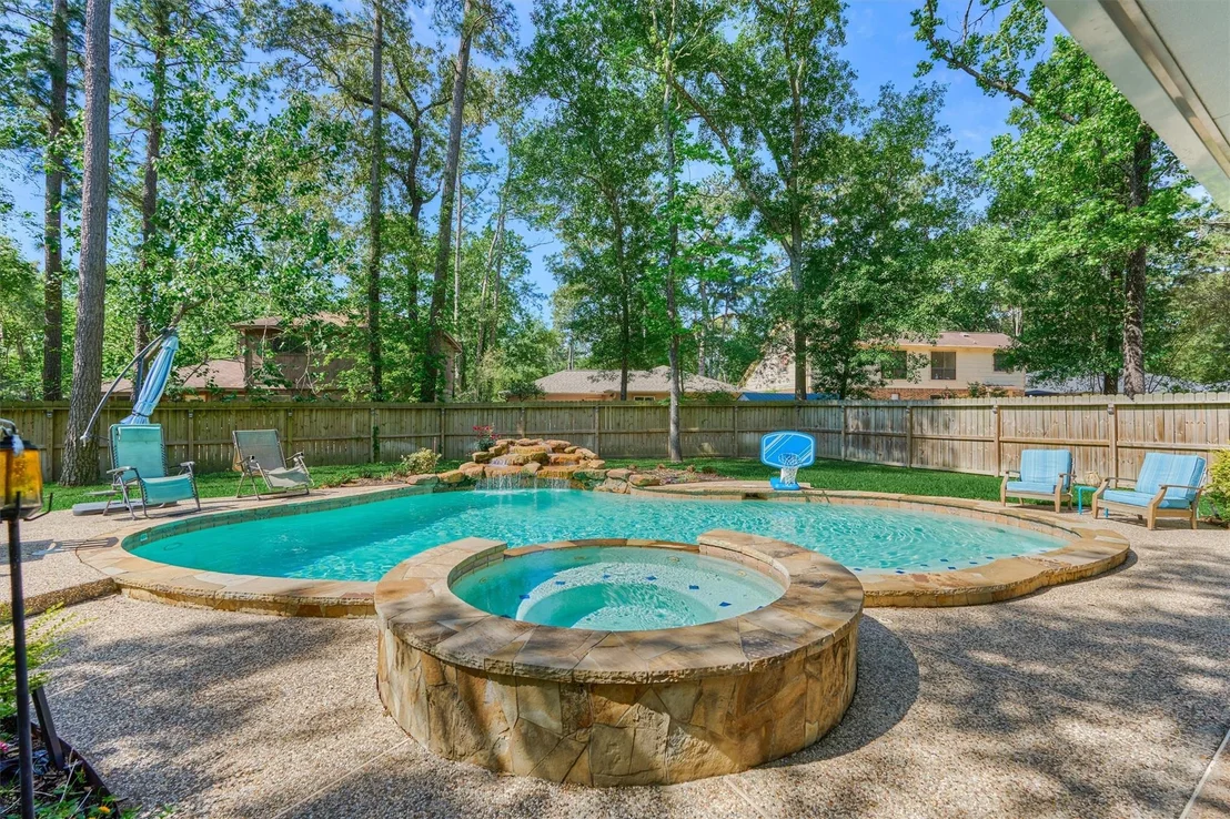 Photo of 9 Pineash Court