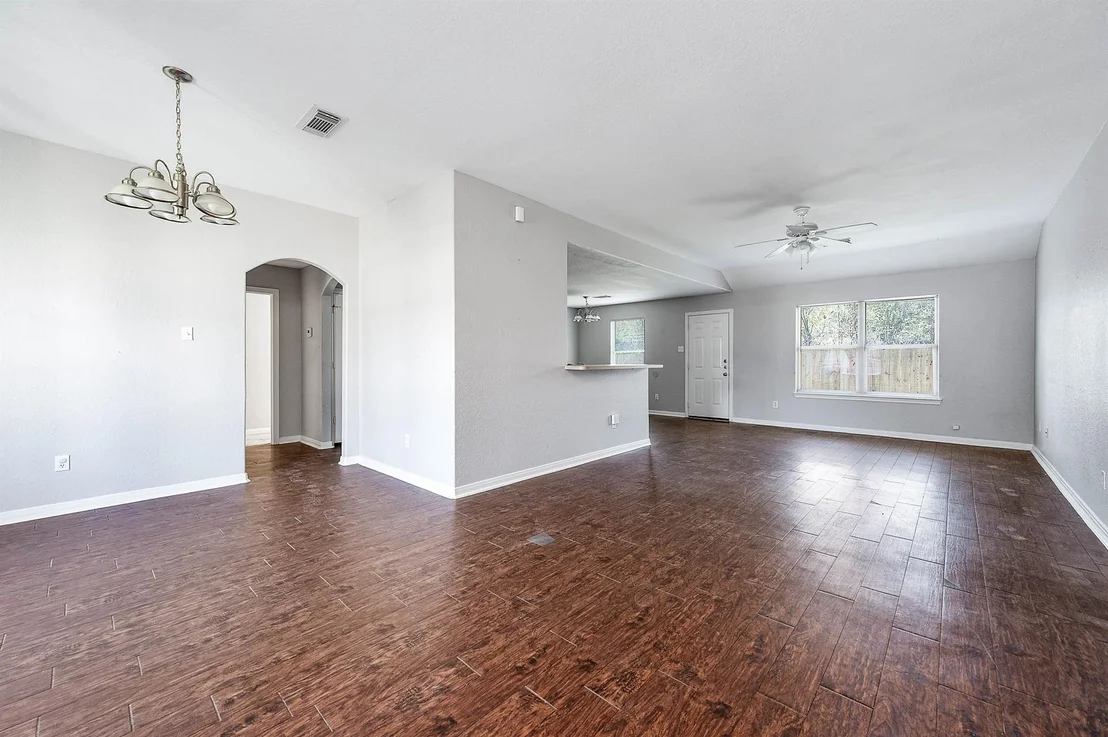 Photo of 220 Kellyn Court