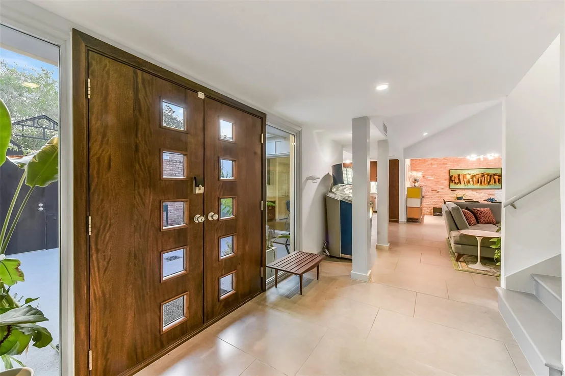 Photo of 5206 Contour Place