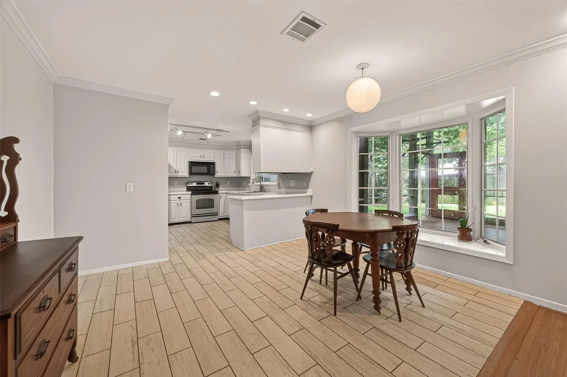 Photo of 10807 Oasis Drive