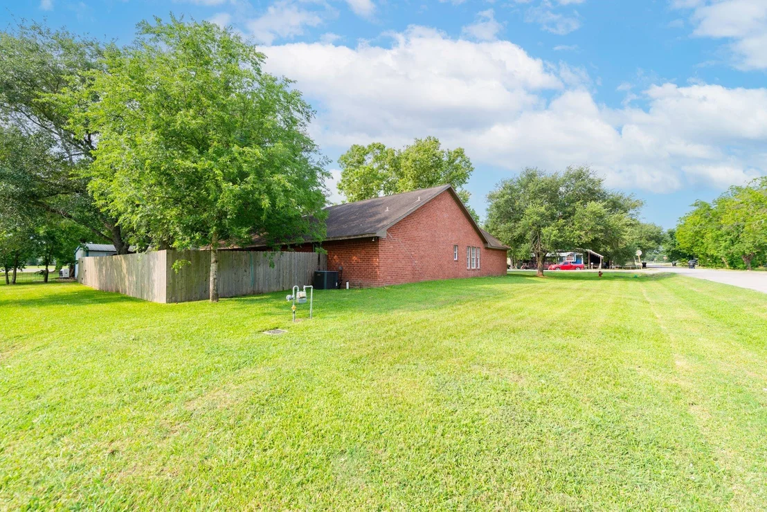 Photo of 330 N 4th Street