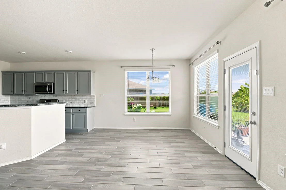 Photo of 693 Forest Bend Lane