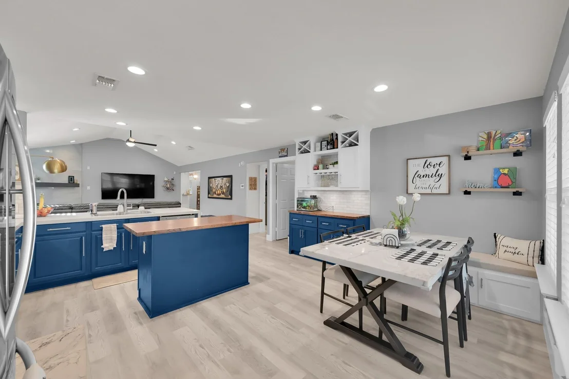 Photo of 123 Genesee Ridge Drive