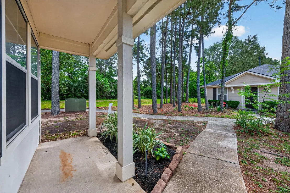Photo of 21090 Aldens Oak